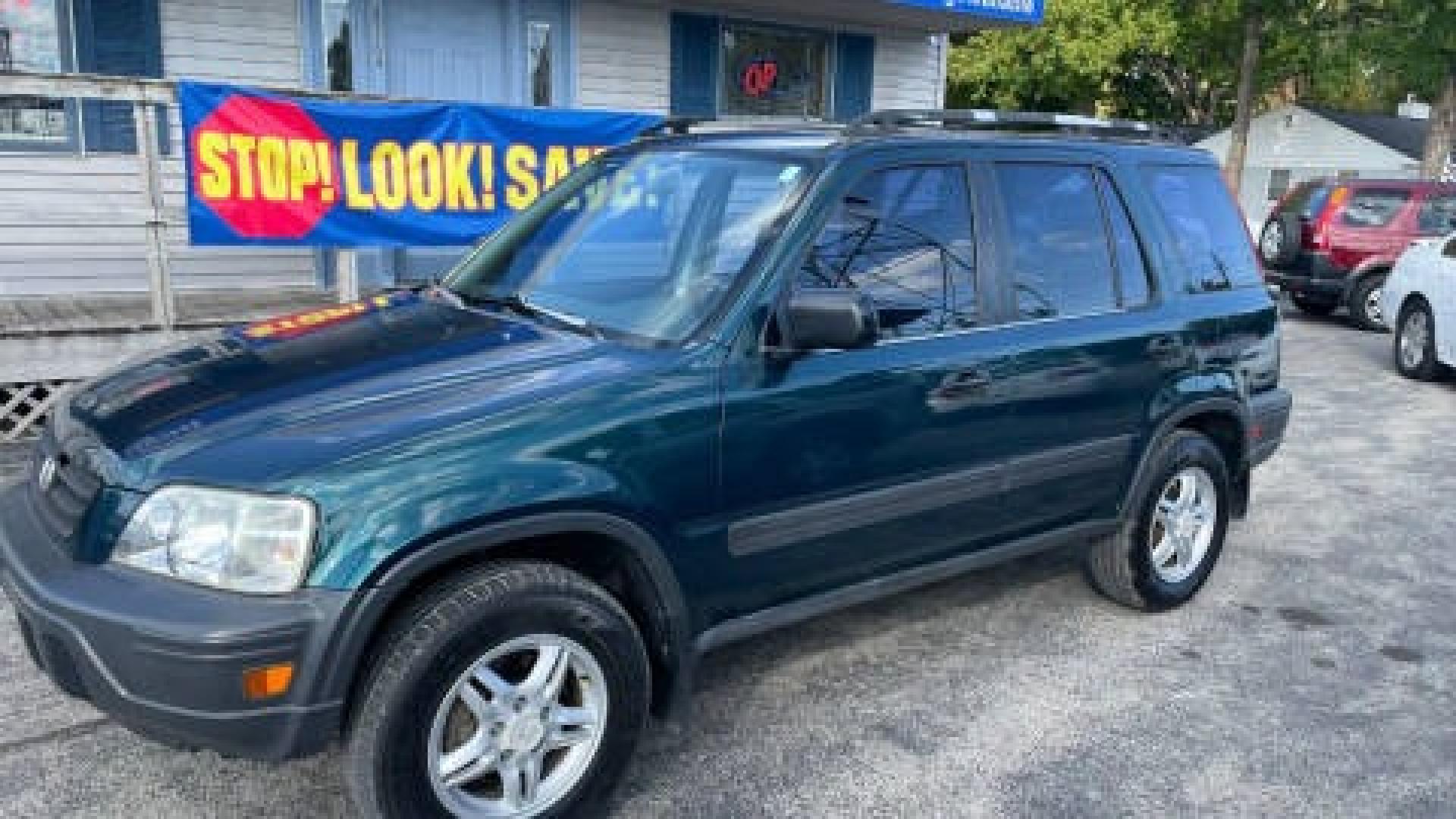 1997 GREEN /GREY Honda CR-V Base (JHLRD1853VC) with an 2.0L L4 DOHC 16V engine, 4-Speed Automatic Overdrive transmission, located at 2710A Westlane Rd., Indianapolis, IN, 46268, (317) 291-2000, 39.885670, -86.208160 - Photo#1