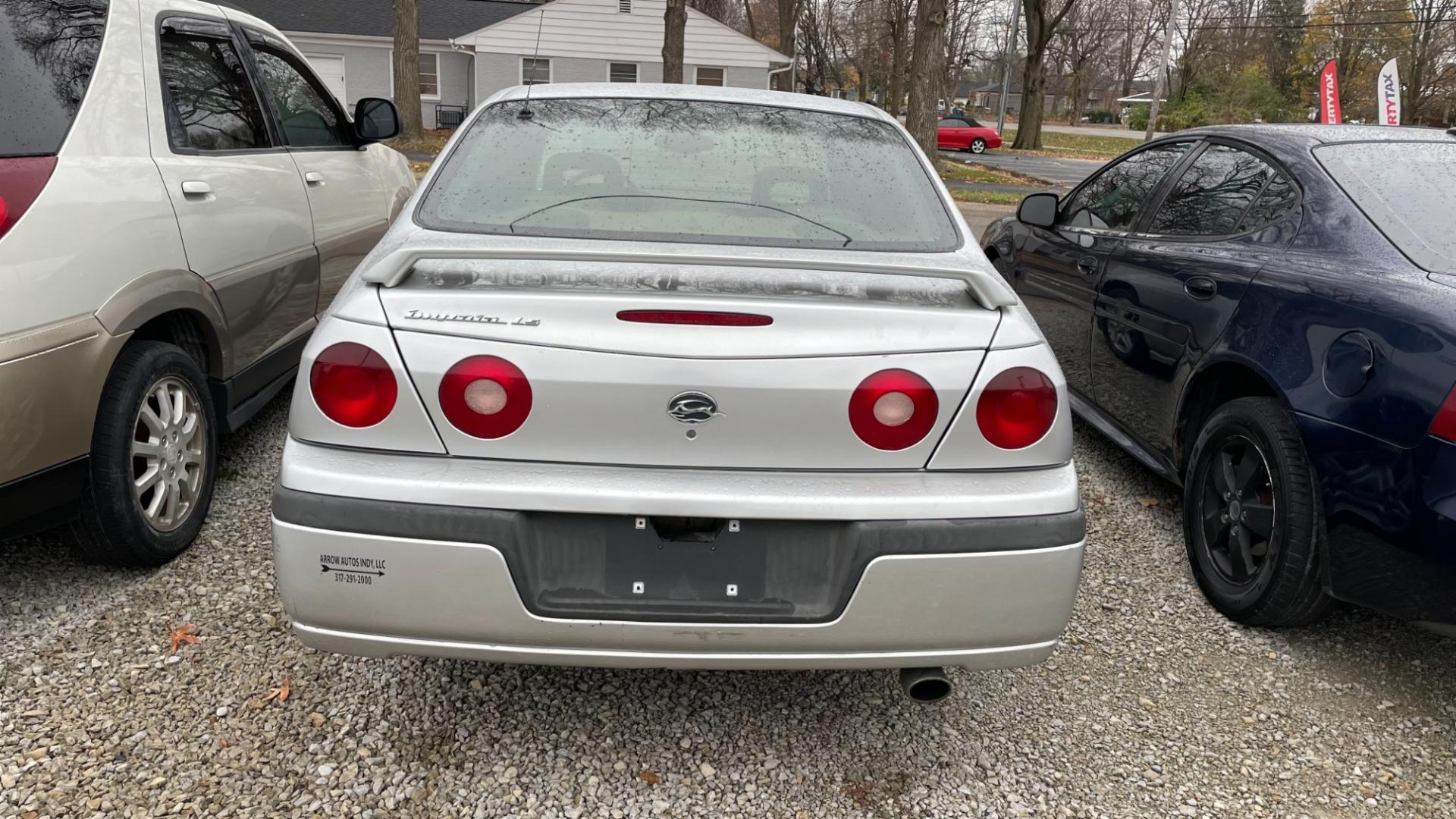 2002 SILVER /GREY Chevrolet Impala LS (2G1WH55K129) with an 3.8L V6 OHV 12V engine, 4-Speed Automatic Overdrive transmission, located at 2710A Westlane Rd., Indianapolis, IN, 46268, (317) 291-2000, 39.885670, -86.208160 - Photo#1