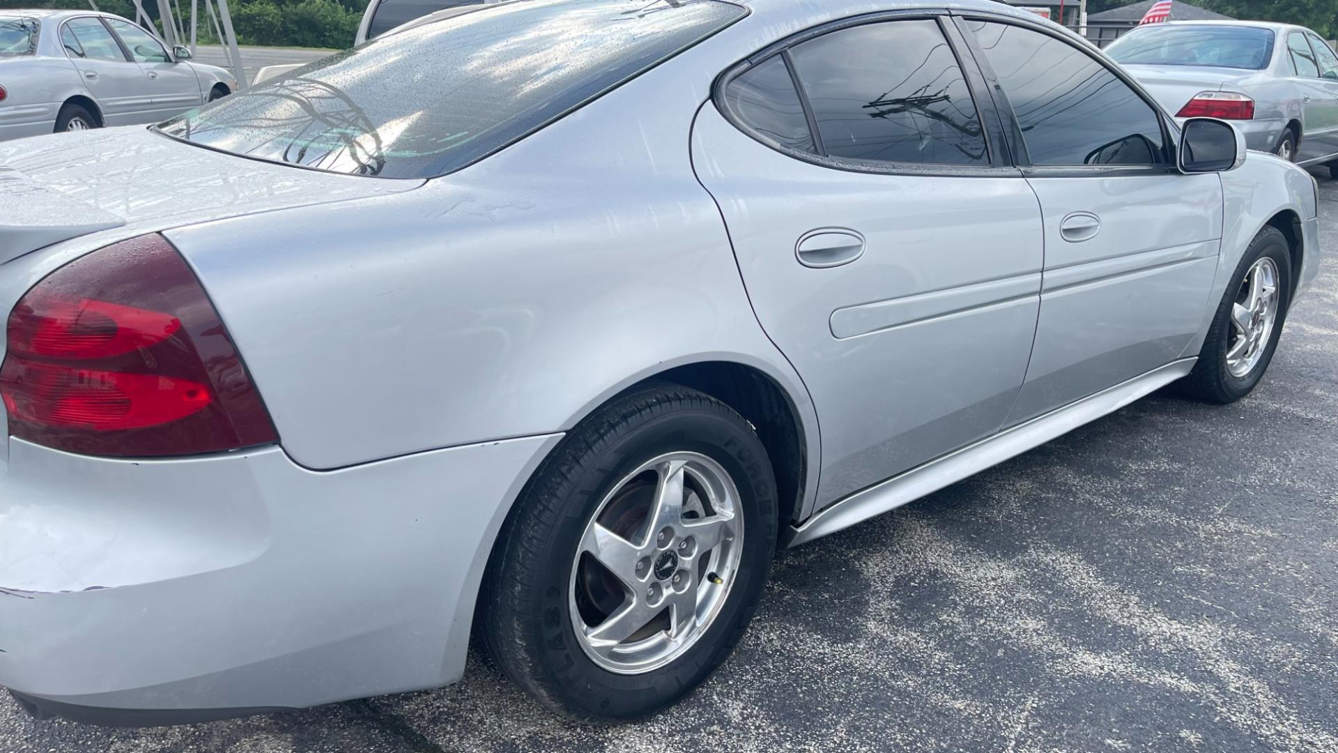 2004 Gray Pontiac Grand Prix GT2 (2G2WS522X41) with an 3.8L V6 OHV 12V engine, 4-Speed Automatic Overdrive transmission, located at 2710A Westlane Rd., Indianapolis, IN, 46268, (317) 291-2000, 39.885670, -86.208160 - Photo#2