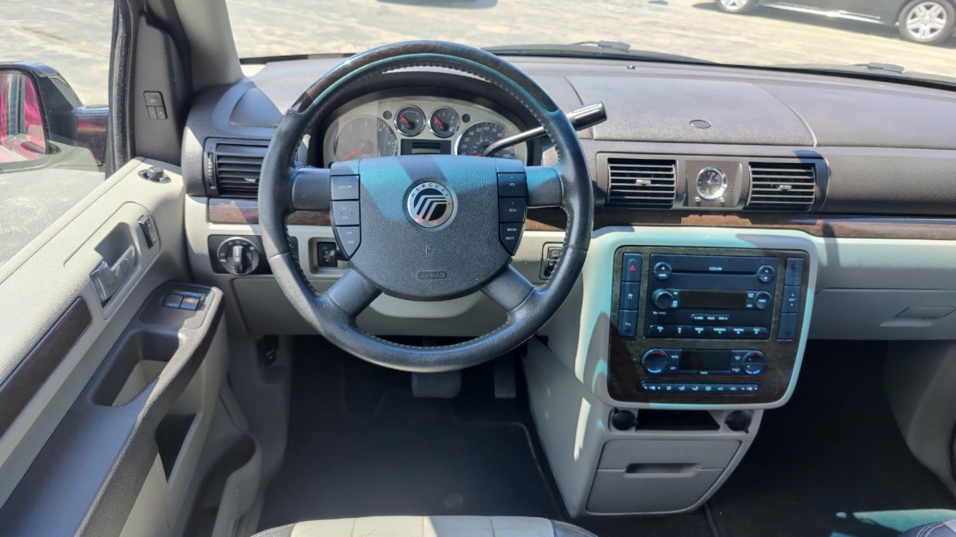 2006 Silver /BEIGE Mercury Monterey Luxury (2MRDA222X6B) with an 4.2L V6 OHV 12V engine, 4-Speed Automatic Overdrive transmission, located at 2710A Westlane Rd., Indianapolis, IN, 46268, (317) 291-2000, 39.885670, -86.208160 - Photo#8