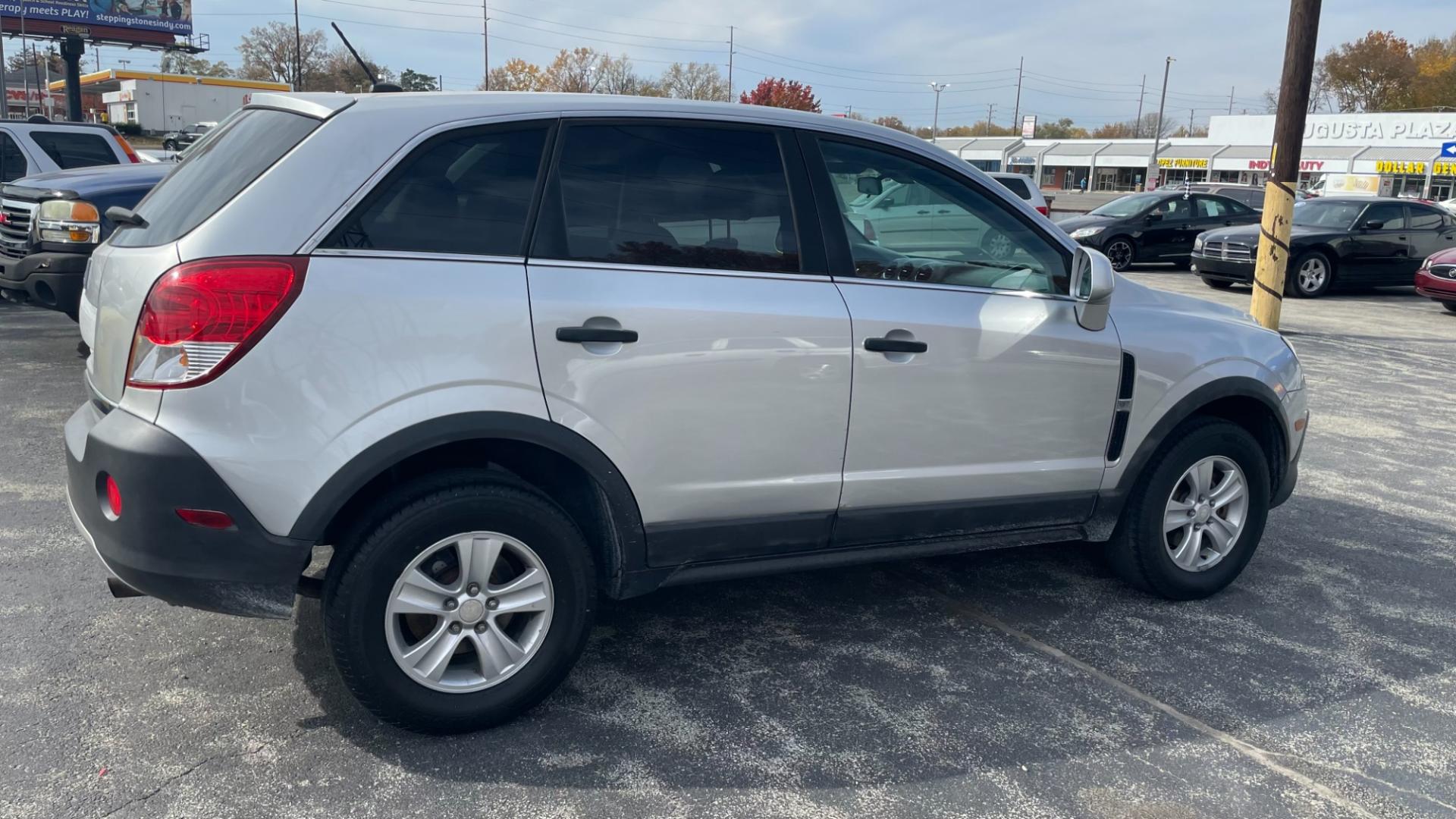 2010 Silver /GRAY Saturn VUE FWD XE (3GSALAE12AS) with an 2.4L L4 DOHC 16V engine, 6-Speed Automatic transmission, located at 2710A Westlane Rd., Indianapolis, IN, 46268, (317) 291-2000, 39.885670, -86.208160 - Photo#1