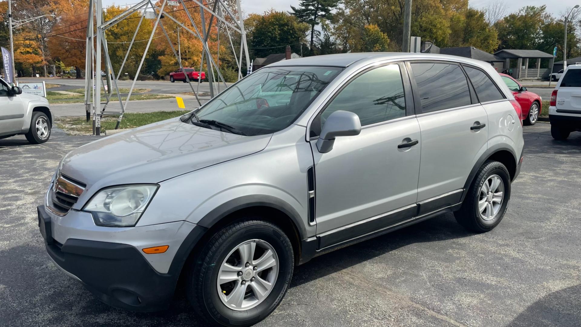 2010 Silver /GRAY Saturn VUE FWD XE (3GSALAE12AS) with an 2.4L L4 DOHC 16V engine, 6-Speed Automatic transmission, located at 2710A Westlane Rd., Indianapolis, IN, 46268, (317) 291-2000, 39.885670, -86.208160 - Photo#4