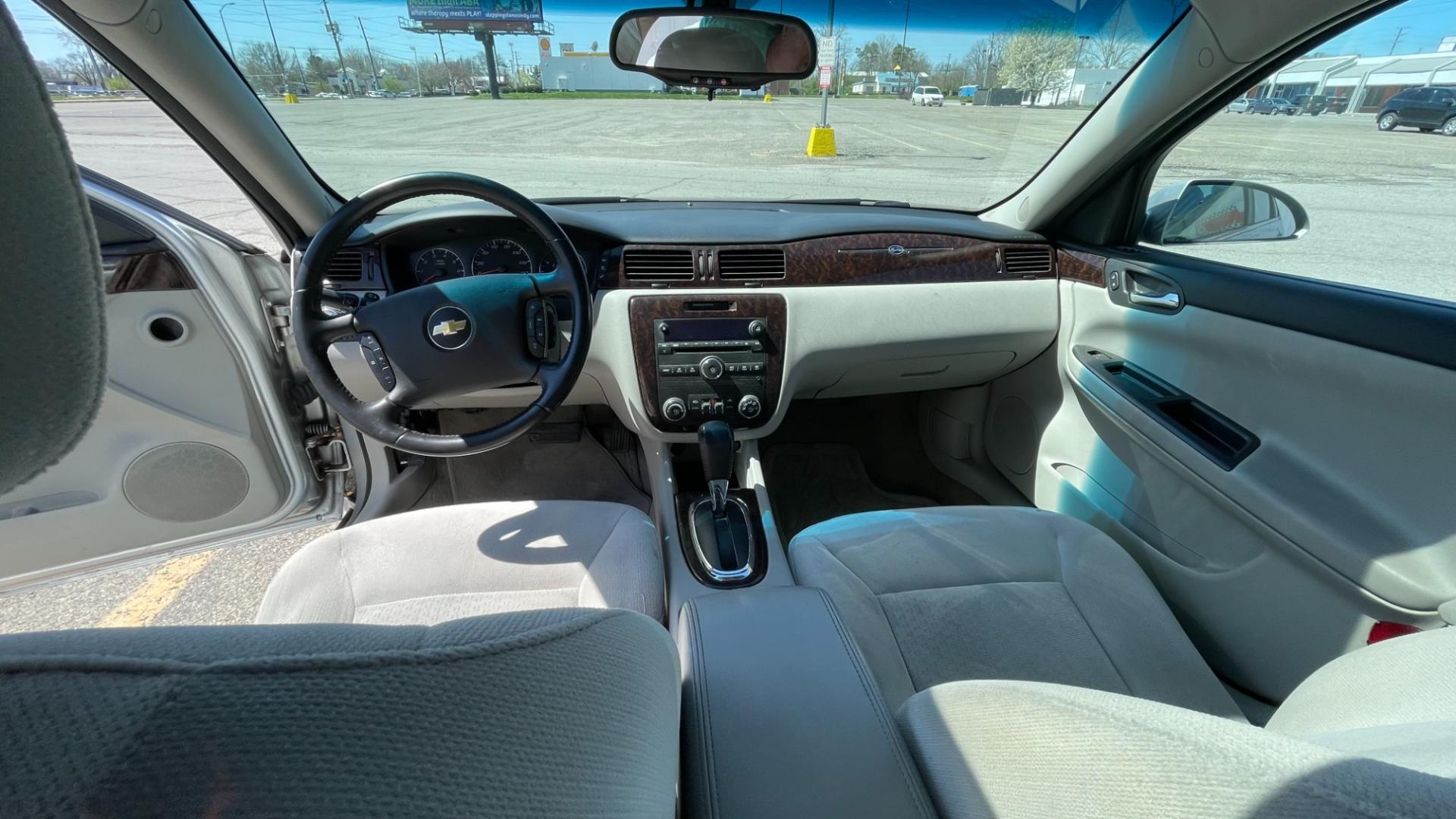 2013 Chevrolet Impala LT (Fleet) (2G1WG5E32D1) with an 3.6L V6 DOHC 16V FFV engine, 6-Speed Automatic transmission, located at 2710A Westlane Rd., Indianapolis, IN, 46268, (317) 291-2000, 39.885670, -86.208160 - Photo#3