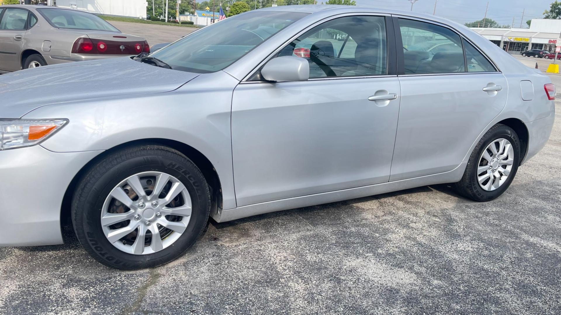 2010 Toyota Camry Camry-Grade 6-Spd AT (4T1BF3EK1AU) with an 2.5L L4 DOHC 16V engine, 6-Speed Automatic Overdrive transmission, located at 2710A Westlane Rd., Indianapolis, IN, 46268, (317) 291-2000, 39.885670, -86.208160 - Photo#1