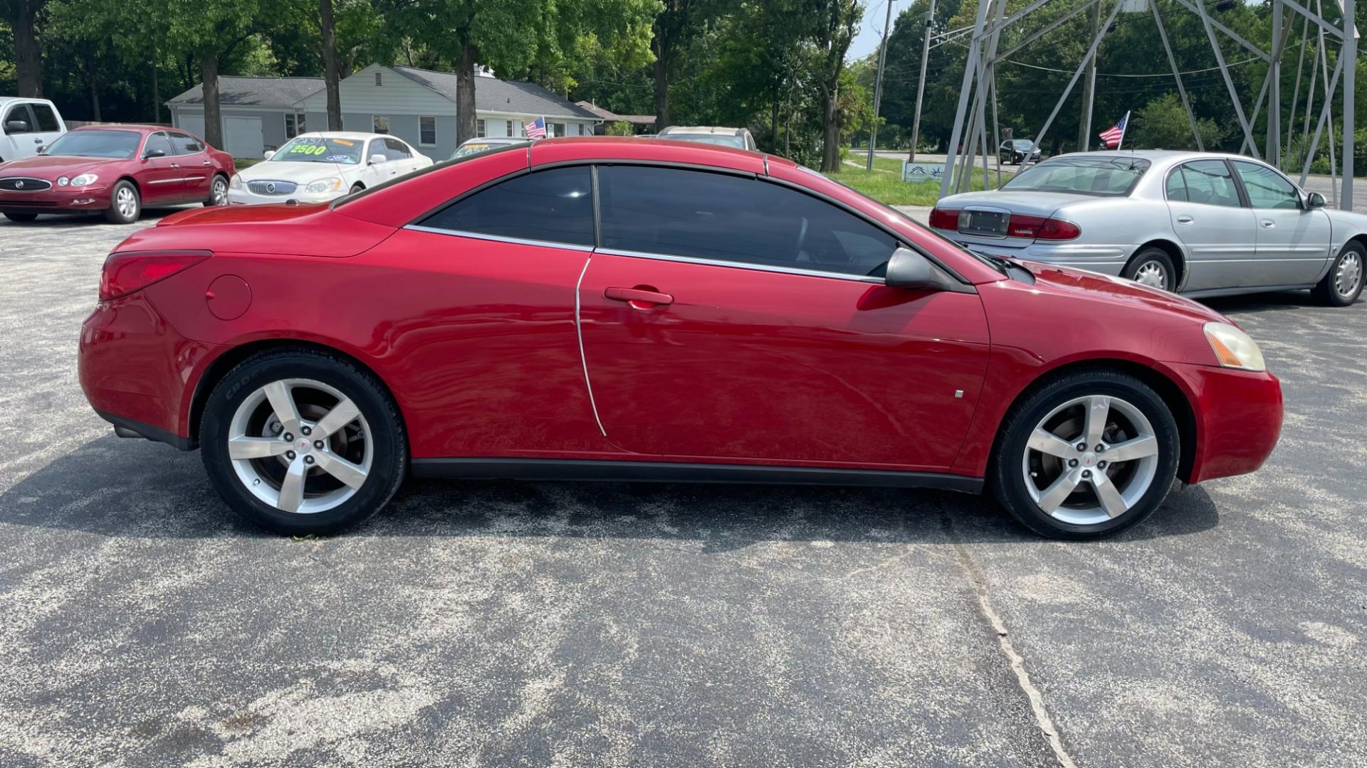 2007 Pontiac G6 GT Convertible (1G2ZH361374) with an 3.9L V6 OHV 12V engine, 4-Speed Automatic Overdrive transmission, located at 2710A Westlane Rd., Indianapolis, IN, 46268, (317) 291-2000, 39.885670, -86.208160 - Photo#5