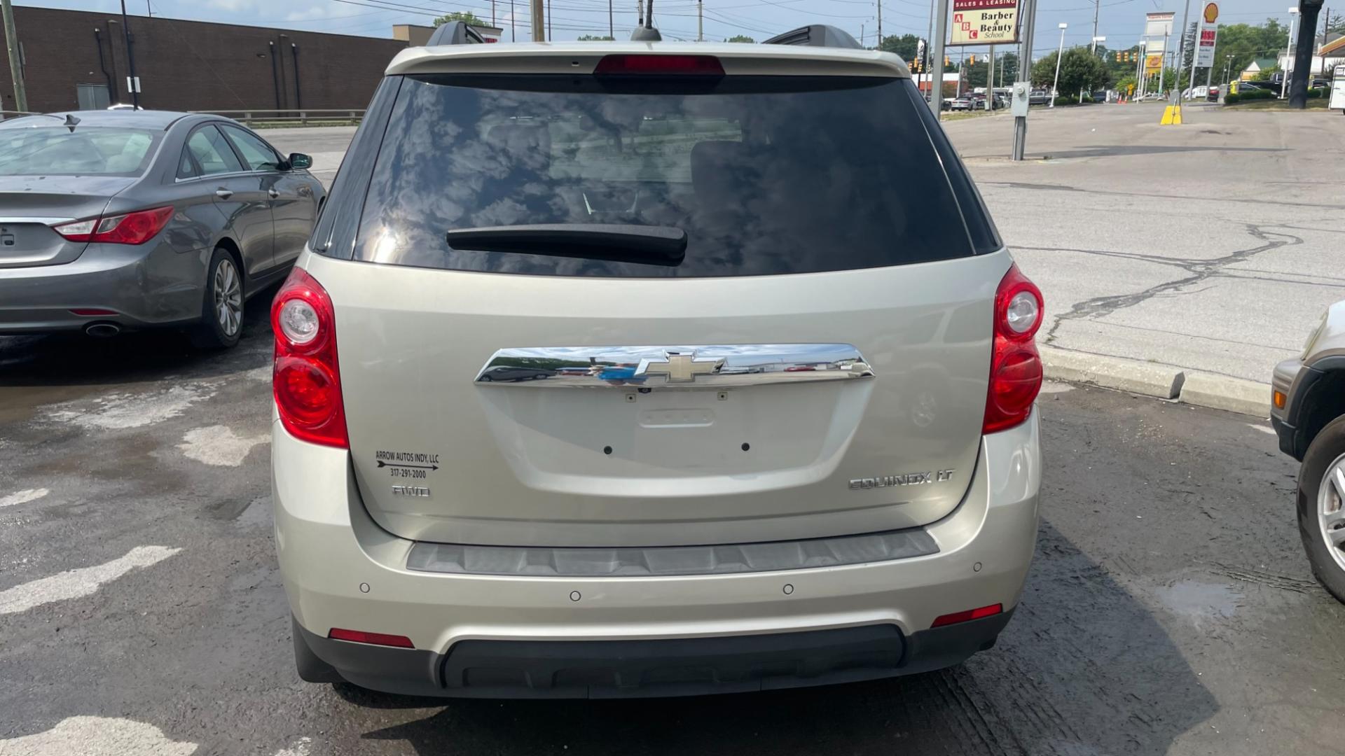 2015 Gold /TAN Chevrolet Equinox 2 LT (2GNFLGEK5F6) with an 2.4L L4 DOHC 16V engine, 4-Speed Automatic transmission, located at 2710A Westlane Rd., Indianapolis, IN, 46268, (317) 291-2000, 39.885670, -86.208160 - Photo#4