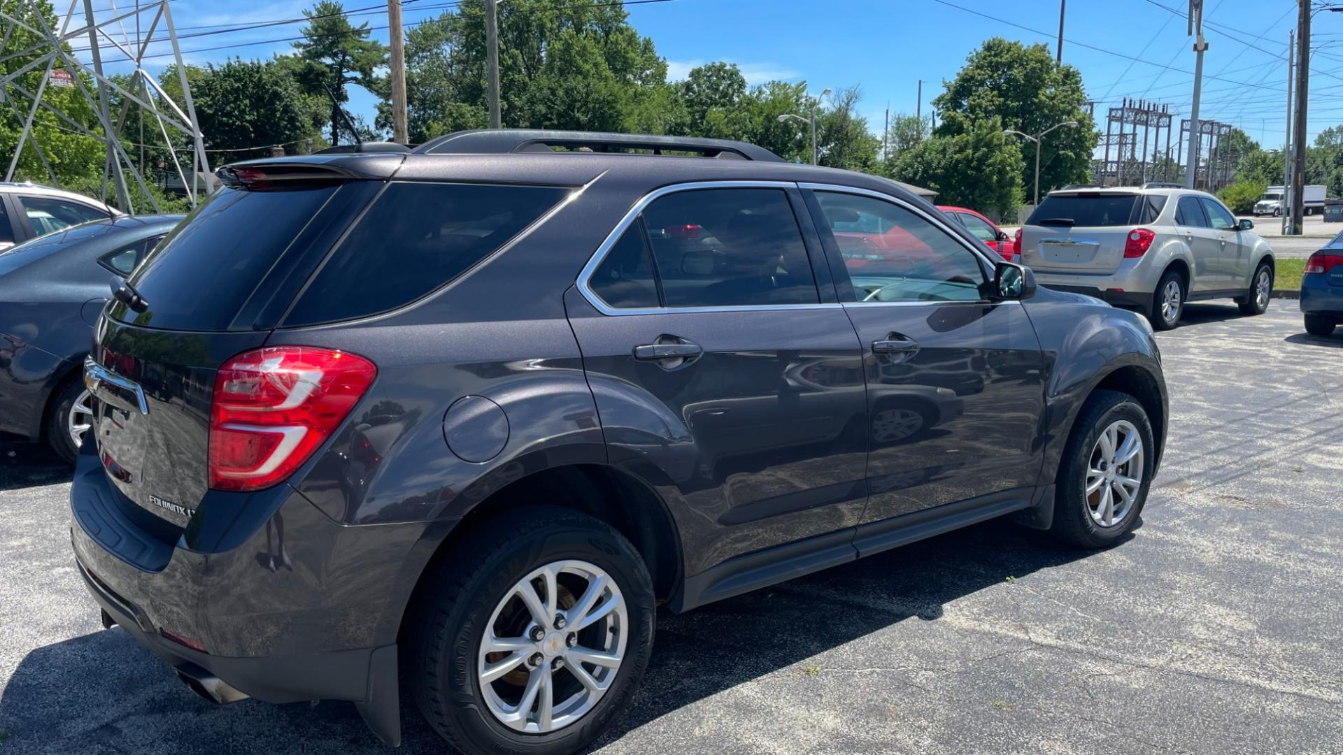 2016 GRAY /BLACK Chevrolet Equinox LT (2GNFLFE38G6) with an 3.6L V6 DOHC 24V engine, located at 2710A Westlane Rd., Indianapolis, IN, 46268, (317) 291-2000, 39.885670, -86.208160 - Photo#3