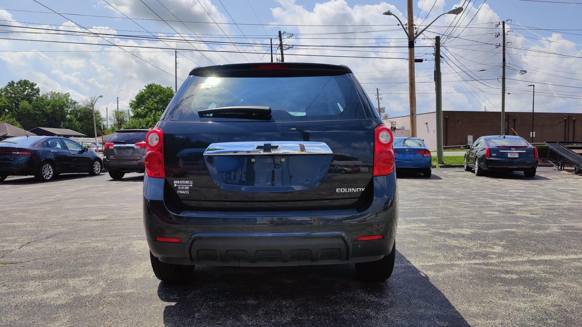 2014 GRAY Chevrolet Equinox LS (2GNFLEEK2E6) with an 2.4L L4 DOHC 16V engine, 6-Speed Automatic transmission, located at 2710A Westlane Rd., Indianapolis, IN, 46268, (317) 291-2000, 39.885670, -86.208160 - Photo#3