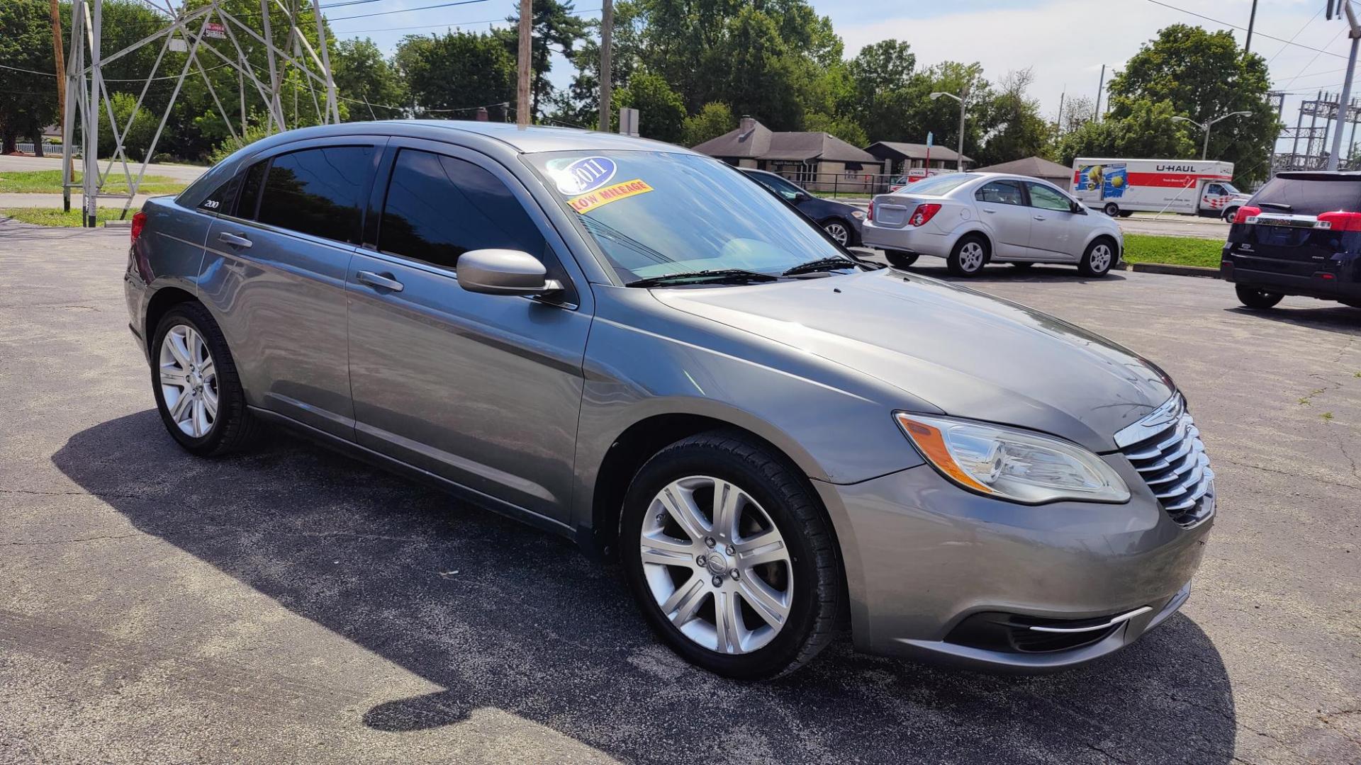 2011 Chrysler 200 (1C3BC1FB1BN) , located at 2710A Westlane Rd., Indianapolis, IN, 46268, (317) 291-2000, 39.885670, -86.208160 - Photo#1