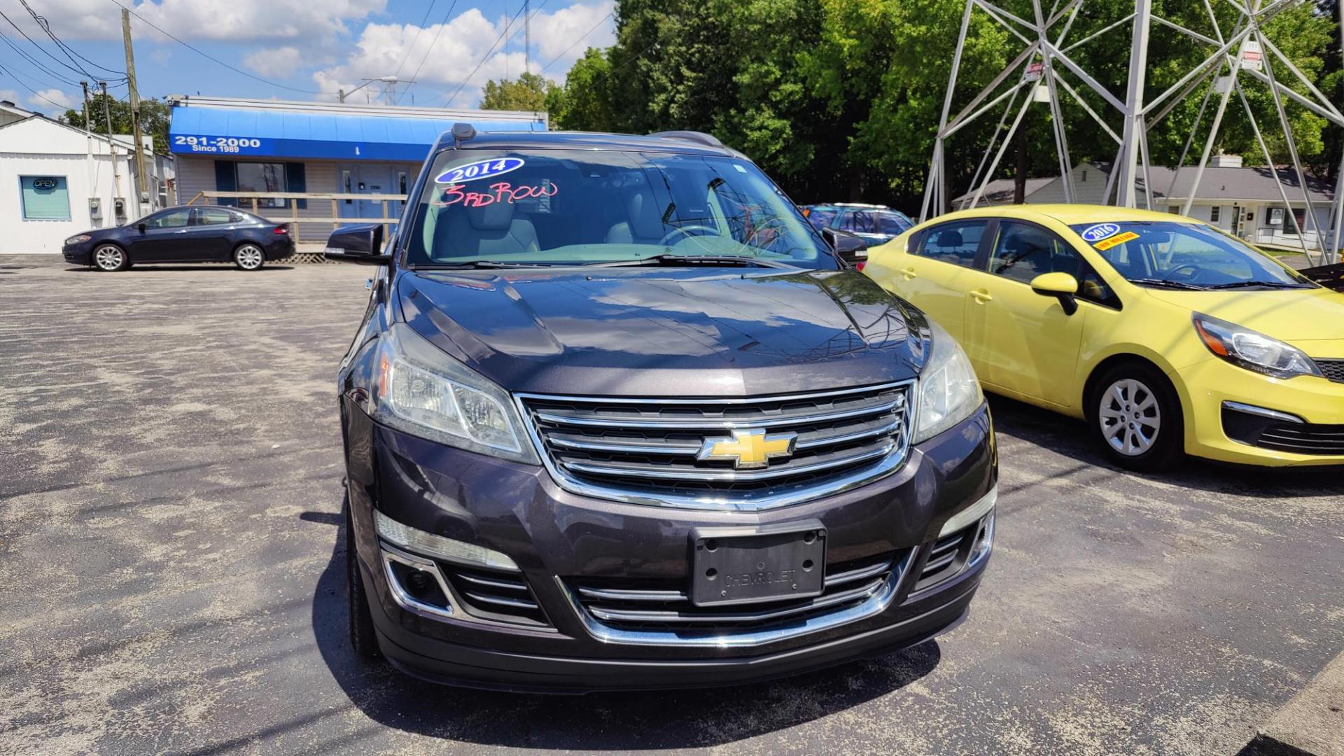 2014 /GRAY Chevrolet Traverse LTZ AWD (1GNKVJKD4EJ) with an 3.6L V6 DOHC 24V engine, 6-Speed Automatic transmission, located at 2710A Westlane Rd., Indianapolis, IN, 46268, (317) 291-2000, 39.885670, -86.208160 - 3RD ROW SEATING - Photo#0