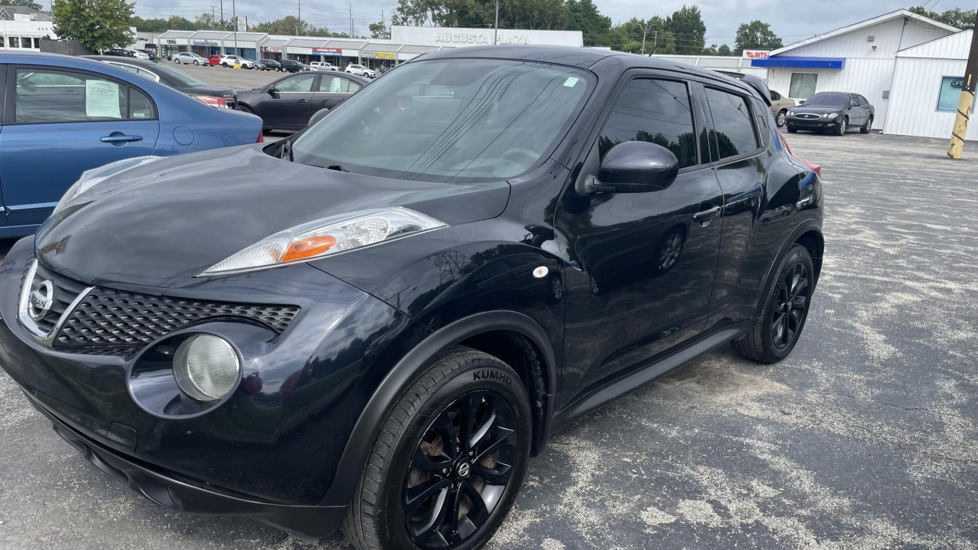 2014 Nissan Juke S AWD (JN8AF5MV0ET) with an 1.6L L4 DOHC 16V engine, Continuously Variable Transmission transmission, located at 2710A Westlane Rd., Indianapolis, IN, 46268, (317) 291-2000, 39.885670, -86.208160 - Photo#1