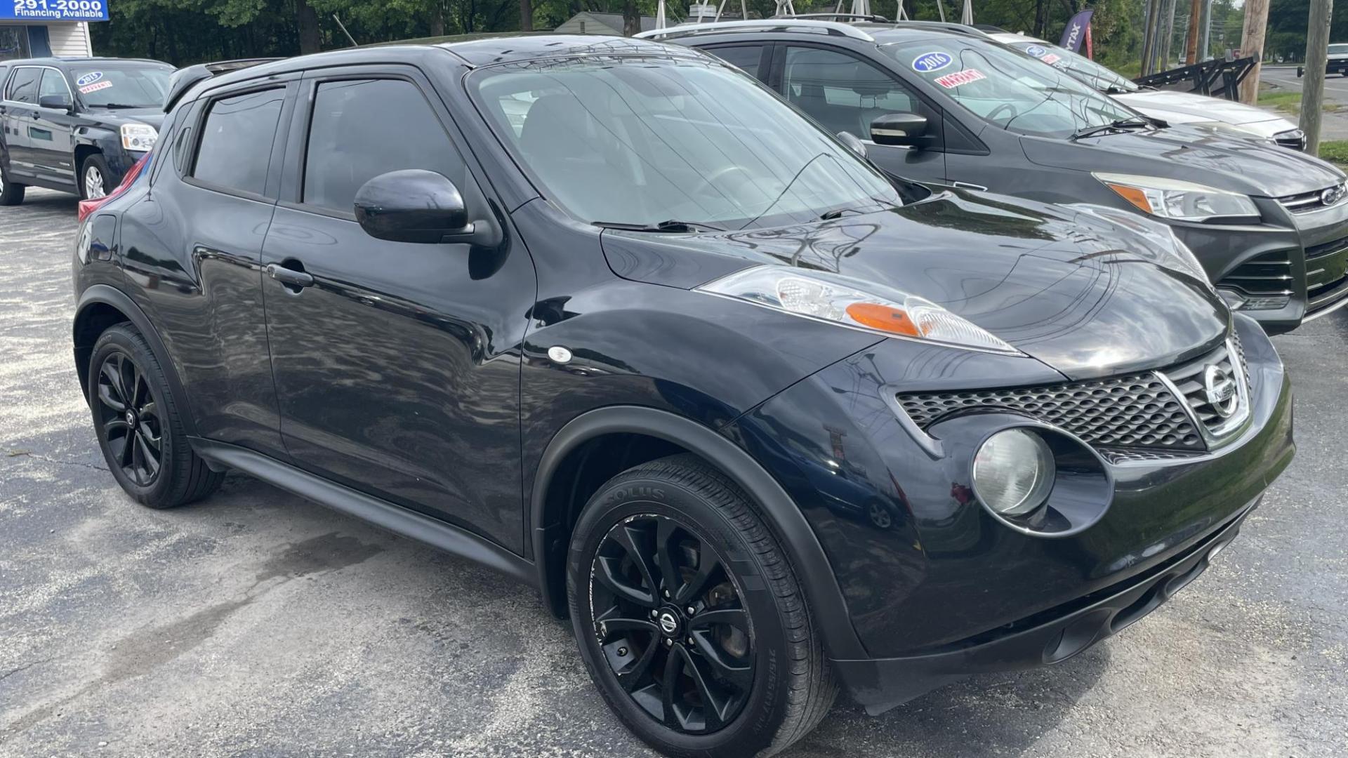 2014 Nissan Juke S AWD (JN8AF5MV0ET) with an 1.6L L4 DOHC 16V engine, Continuously Variable Transmission transmission, located at 2710A Westlane Rd., Indianapolis, IN, 46268, (317) 291-2000, 39.885670, -86.208160 - Photo#0