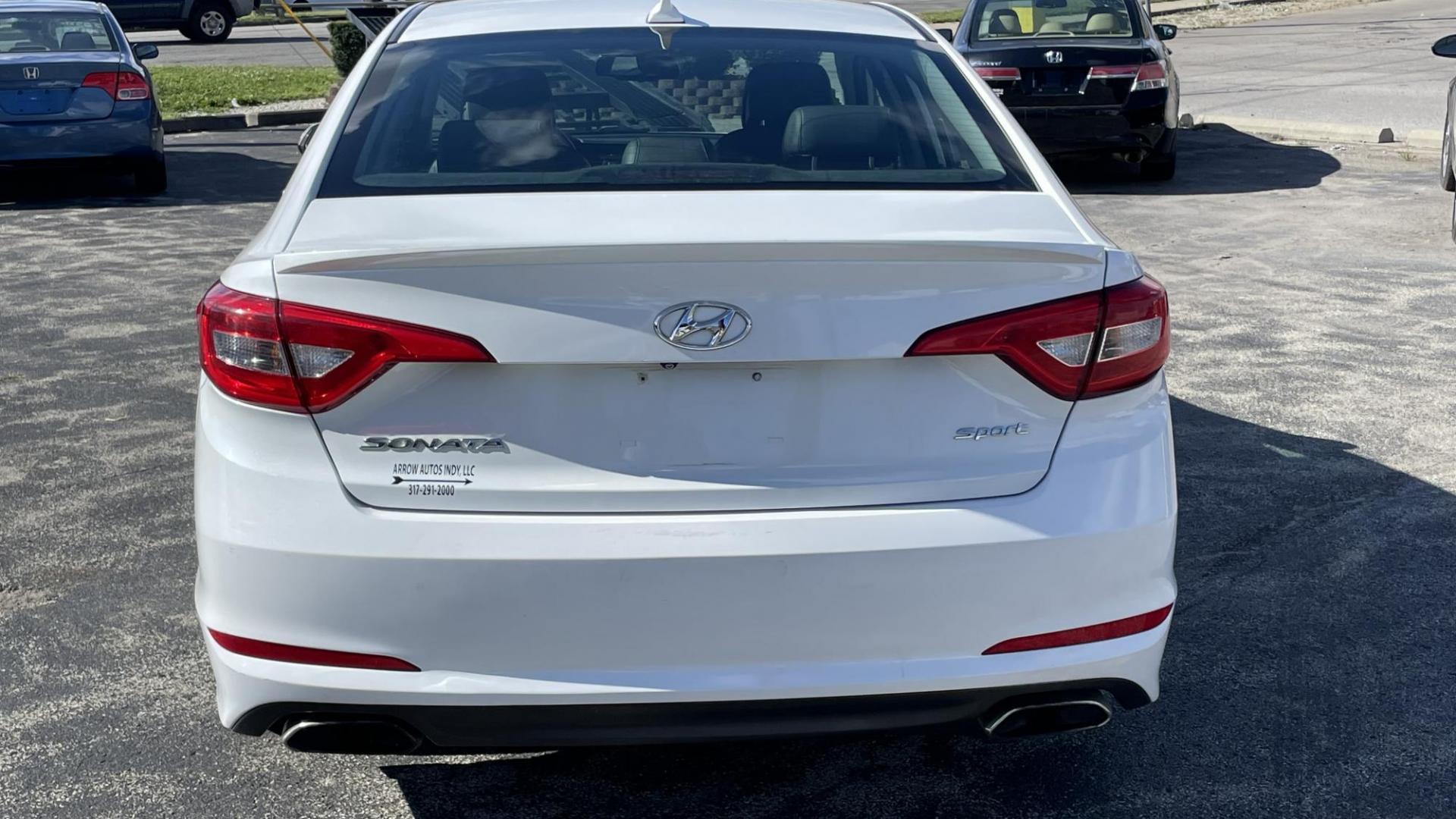 2015 Hyundai Sonata Sport (5NPE34AF0FH) with an 2.4L L4 DOHC 16V engine, 6-Speed Automatic transmission, located at 2710A Westlane Rd., Indianapolis, IN, 46268, (317) 291-2000, 39.885670, -86.208160 - PUSH START, BACKUP CAMERA, KEYLESS ENTRY, LEATHER/CLOTH INTERIOR - Photo#3