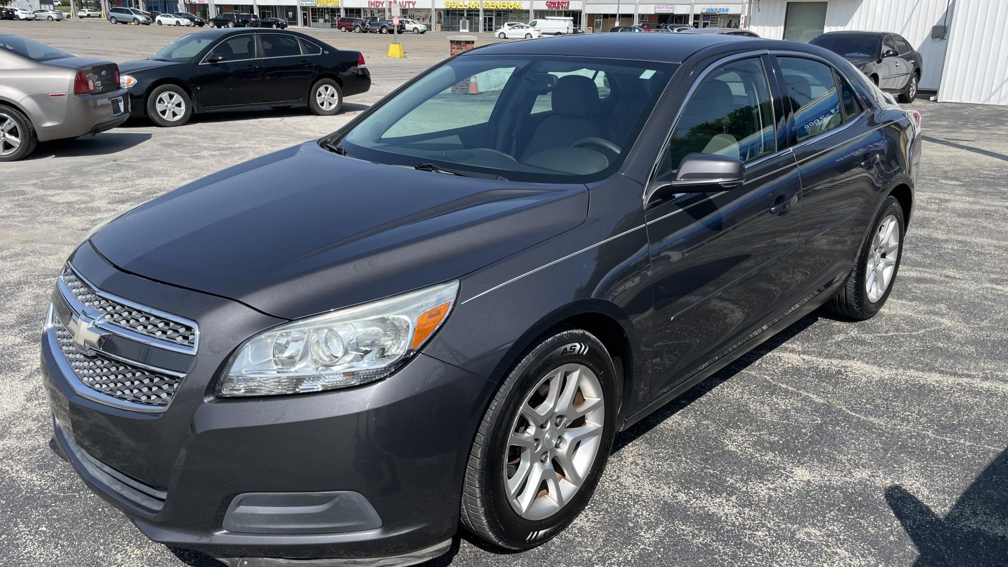 photo of 2013 Chevrolet Malibu 1LT /OUTSIDE FINANCING / WARRANTY, GAP, ROADSIDE ASSISTANCE AVAILABLE