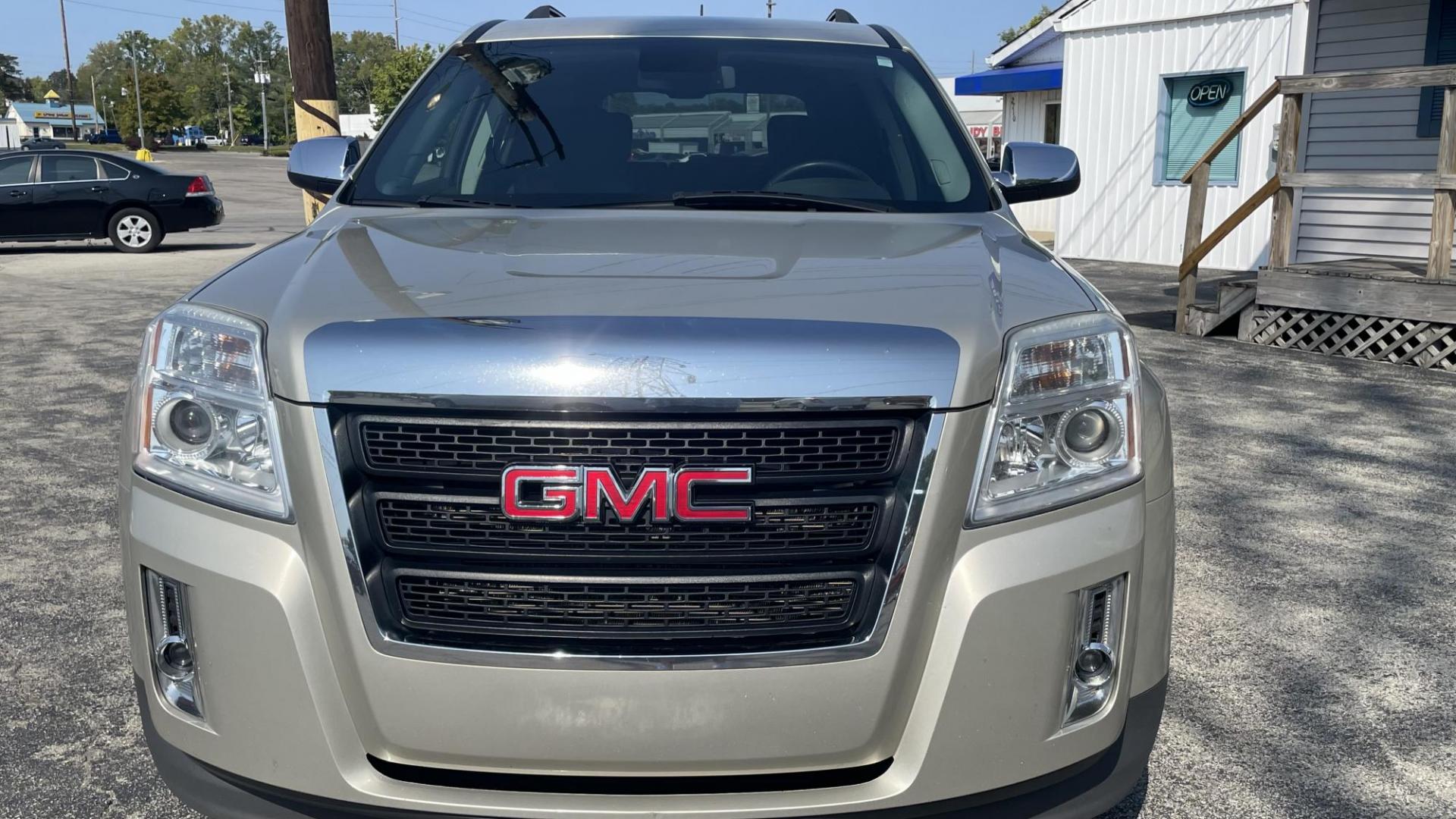 2015 GMC Terrain SLE2 FWD (2GKALREK9F6) with an 2.4L L4 DOHC 16V FFV engine, 6-Speed Automatic transmission, located at 2710A Westlane Rd., Indianapolis, IN, 46268, (317) 291-2000, 39.885670, -86.208160 - REMOTE START, HEATED SEATS, BACKUP CAMERA - Photo#4