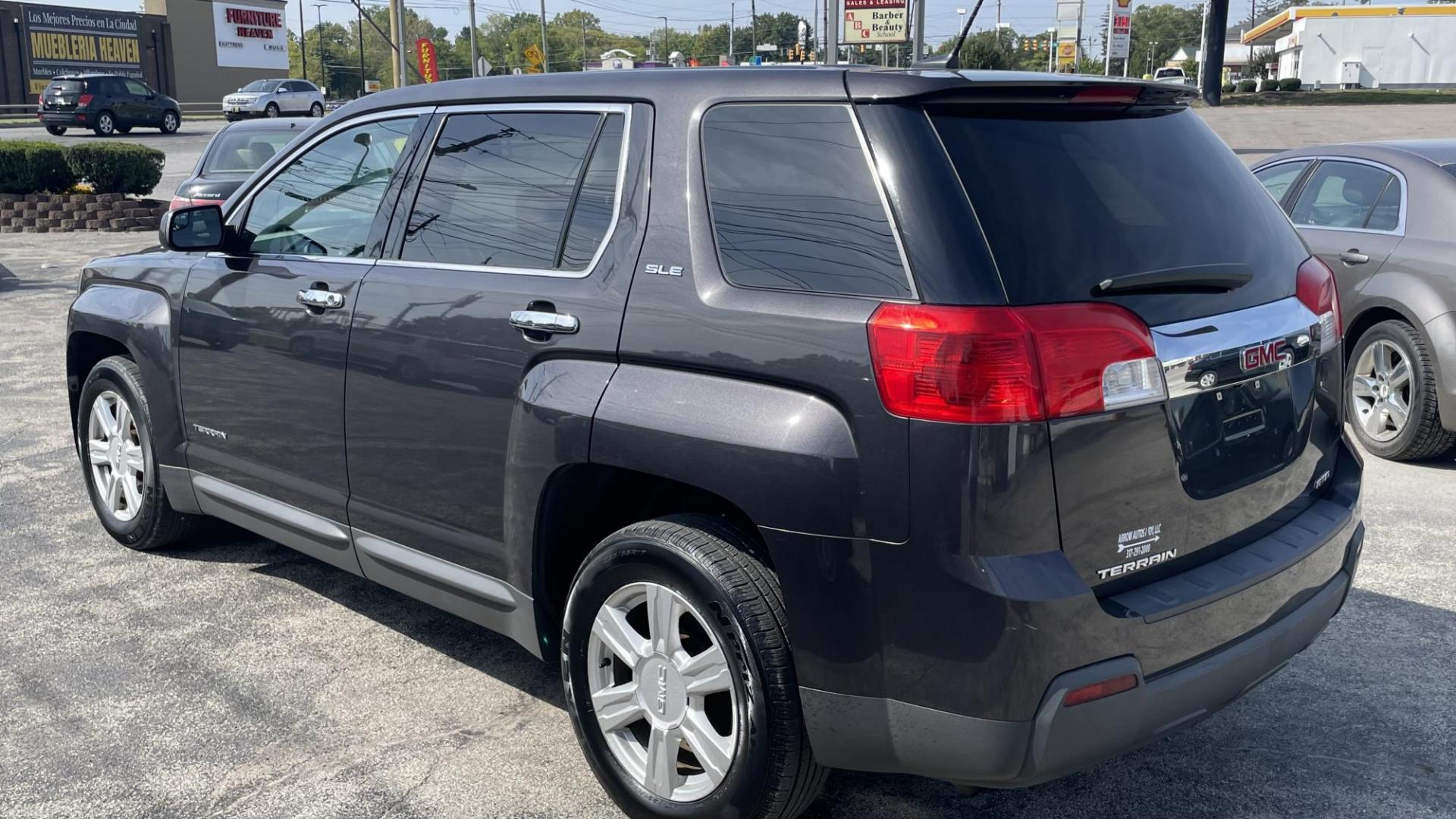 2014 GMC Terrain SLE1 AWD (2GKFLVEK3E6) with an 2.4L L4 DOHC 16V FFV engine, 6-Speed Automatic transmission, located at 2710A Westlane Rd., Indianapolis, IN, 46268, (317) 291-2000, 39.885670, -86.208160 - Photo#2