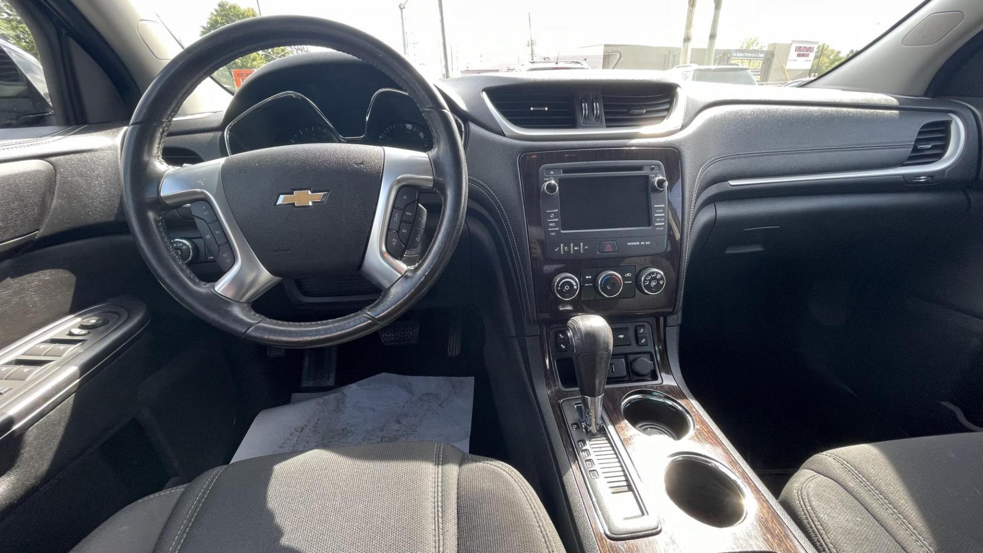 2015 Chevrolet Traverse 1LT FWD (1GNKRGKD6FJ) with an 3.6L V6 DOHC 24V engine, 6-Speed Automatic transmission, located at 2710A Westlane Rd., Indianapolis, IN, 46268, (317) 291-2000, 39.885670, -86.208160 - 3RD ROW SEATS, SUNROOF, MOONROOF, REAR CLIMATE CONTROL - Photo#6