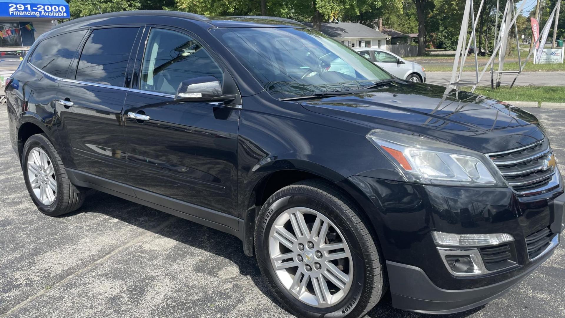 2015 Chevrolet Traverse 1LT FWD (1GNKRGKD6FJ) with an 3.6L V6 DOHC 24V engine, 6-Speed Automatic transmission, located at 2710A Westlane Rd., Indianapolis, IN, 46268, (317) 291-2000, 39.885670, -86.208160 - 3RD ROW SEATS, SUNROOF, MOONROOF, REAR CLIMATE CONTROL - Photo#1