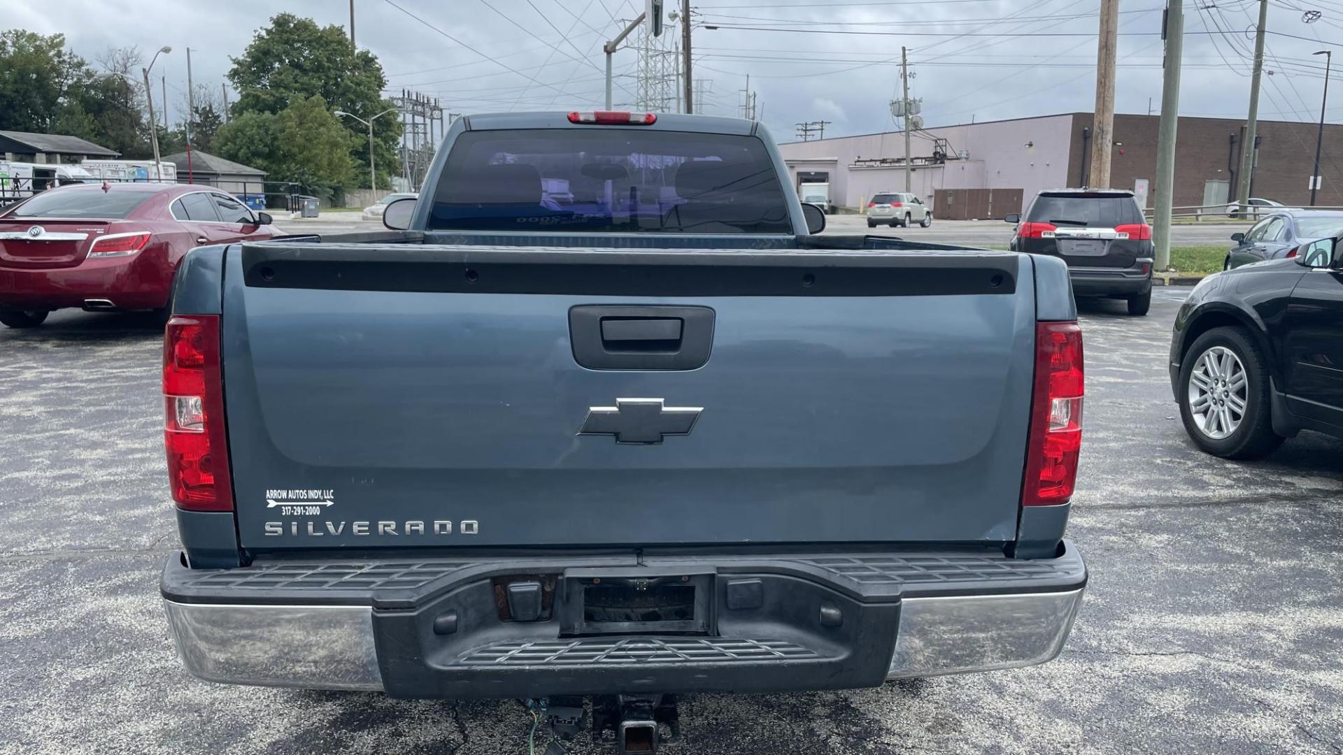 2010 BLUE /GRAY Chevrolet Silverado 1500 Work Truck 2WD (1GCPCPEX4AZ) with an 4.3L V6 OHV 12V engine, 4-Speed Automatic transmission, located at 2710A Westlane Rd., Indianapolis, IN, 46268, (317) 291-2000, 39.885670, -86.208160 - Photo#3