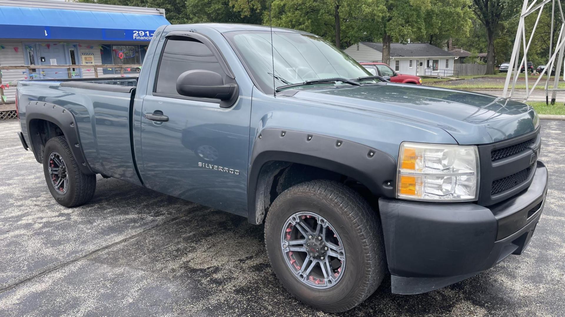 2010 BLUE /GRAY Chevrolet Silverado 1500 Work Truck 2WD (1GCPCPEX4AZ) with an 4.3L V6 OHV 12V engine, 4-Speed Automatic transmission, located at 2710A Westlane Rd., Indianapolis, IN, 46268, (317) 291-2000, 39.885670, -86.208160 - Photo#6