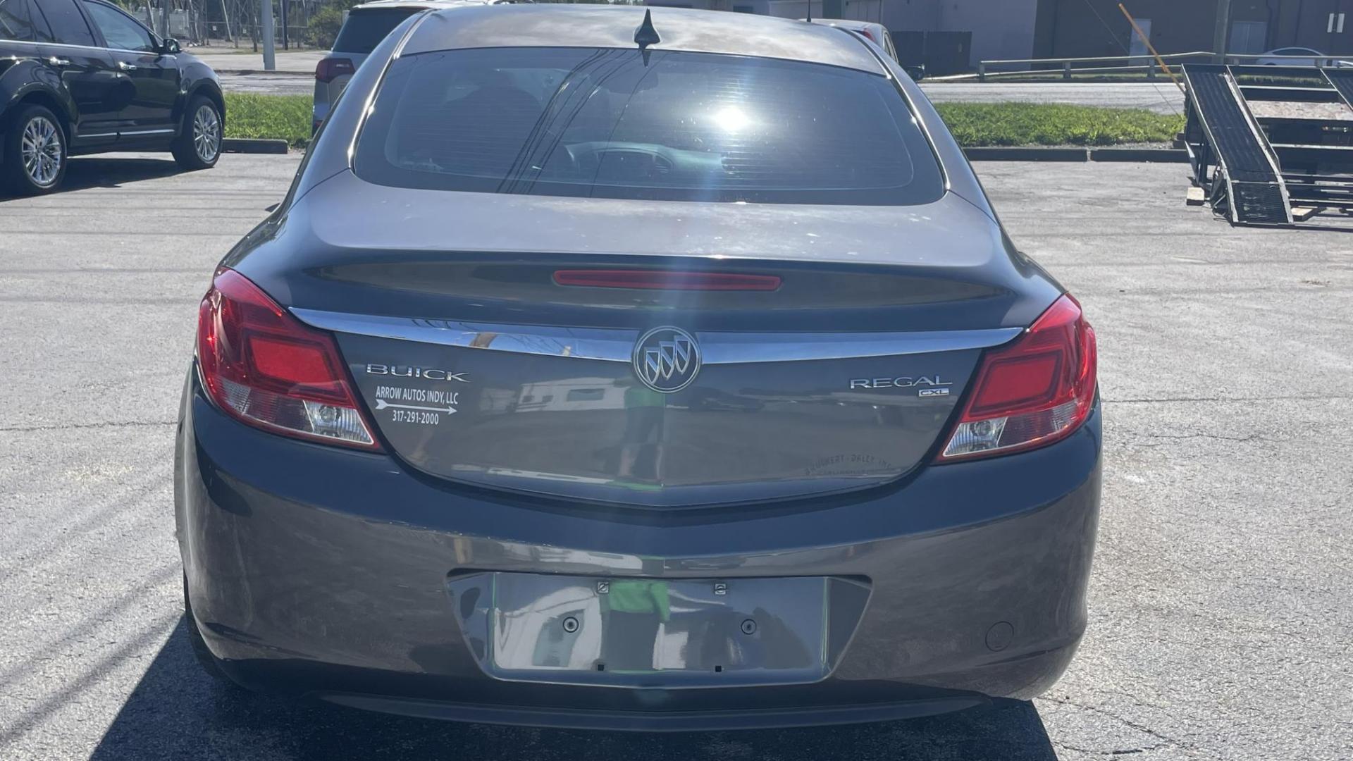 2011 DARK GRAY Buick Regal CXL - 1XL (W04GN5EC1B1) with an 2.4L L4 DOHC 16V engine, 6-Speed Automatic transmission, located at 2710A Westlane Rd., Indianapolis, IN, 46268, (317) 291-2000, 39.885670, -86.208160 - Photo#4