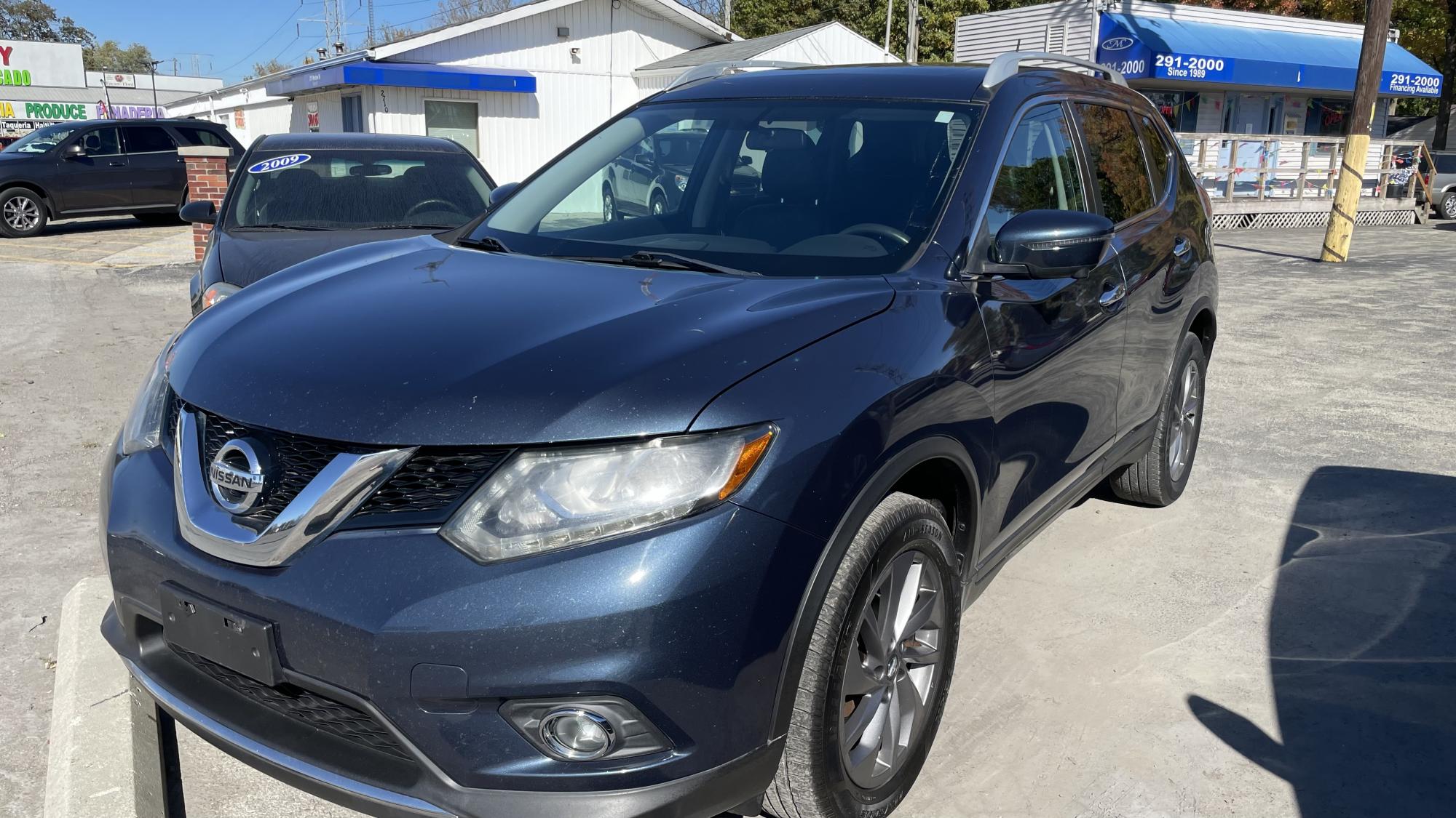 photo of 2016 Nissan Rogue SL AWD / OUTSIDE FINANCING / WARRANTY, GAP, ROADSIDE ASSISTANCE AVAILABLE