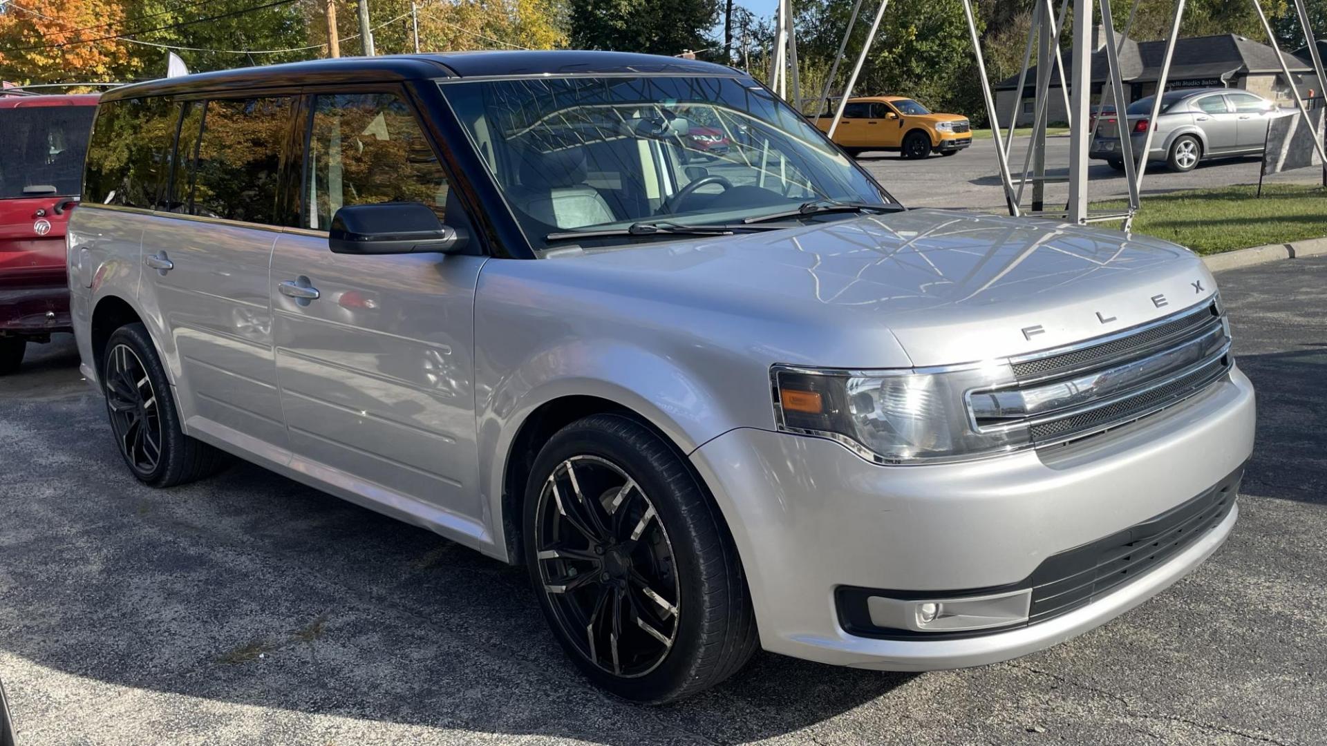 2014 Silver /GREY Ford Flex SEL AWD (2FMHK6C81EB) with an 3.5L V6 DOHC 24V engine, 6-Speed Automatic Overdrive transmission, located at 2710A Westlane Rd., Indianapolis, IN, 46268, (317) 291-2000, 39.885670, -86.208160 - Photo#1