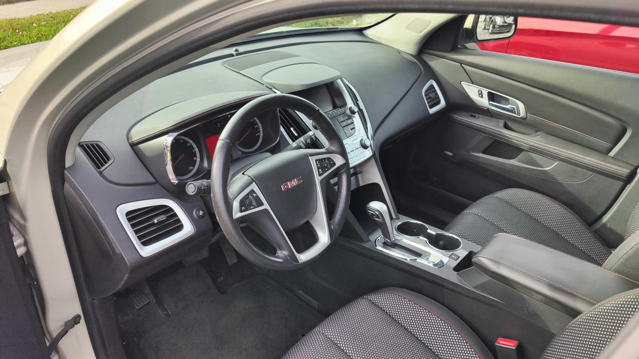 2012 GMC Terrain SLE-2 photo 9