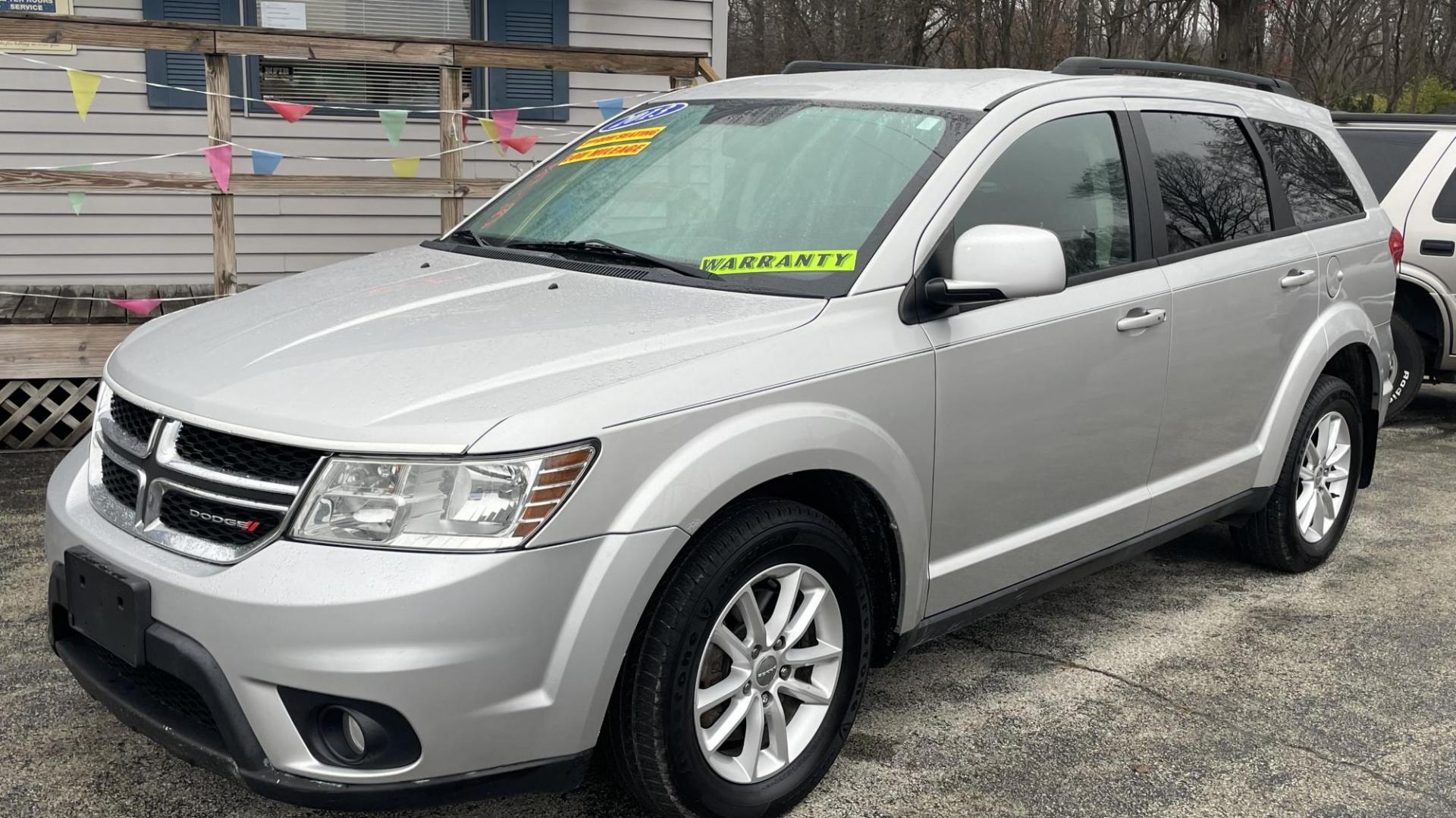 2013 Dodge Journey SXT photo 2