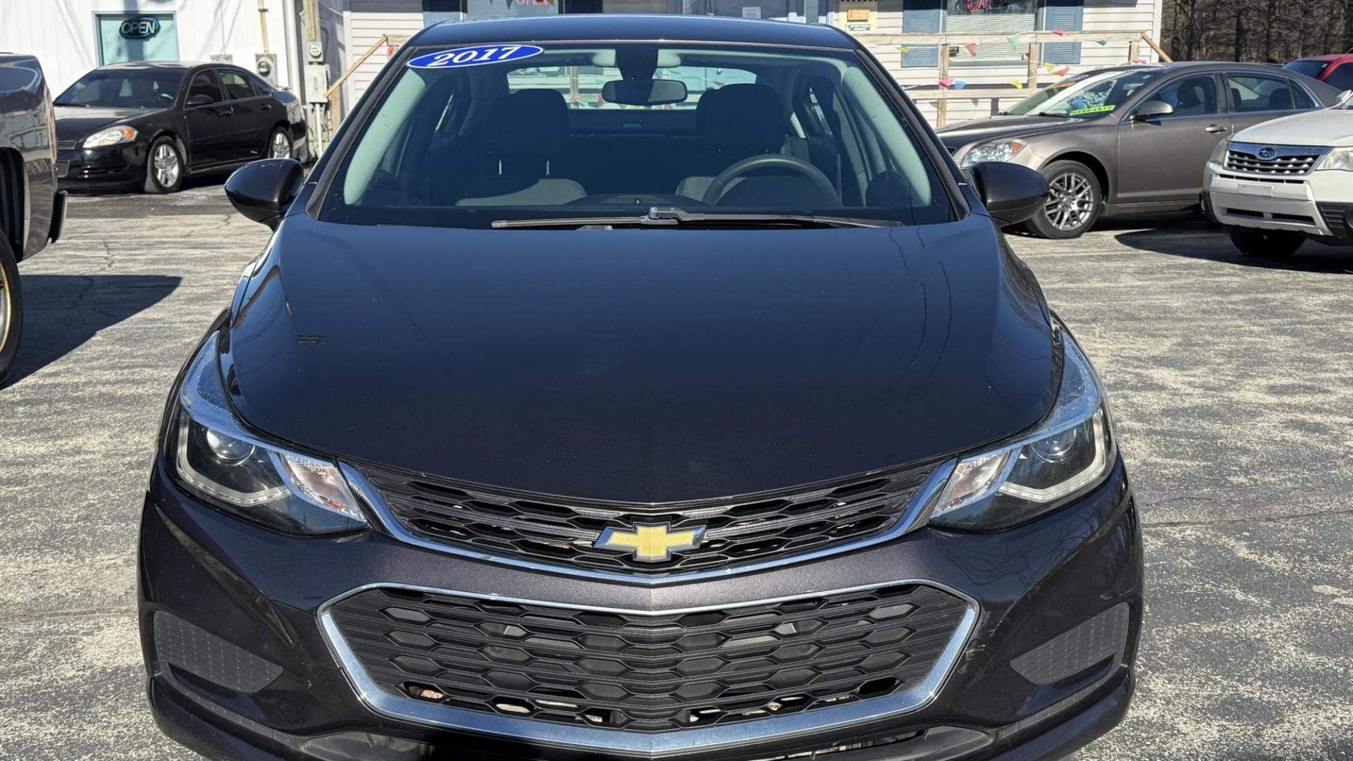 2017 GRAY Chevrolet Cruze LT Auto (1G1BE5SMXH7) with an 1.4L L4 DOHC 16V TURBO engine, 6A transmission, located at 2710A Westlane Rd., Indianapolis, IN, 46268, (317) 291-2000, 39.885670, -86.208160 - Photo#1