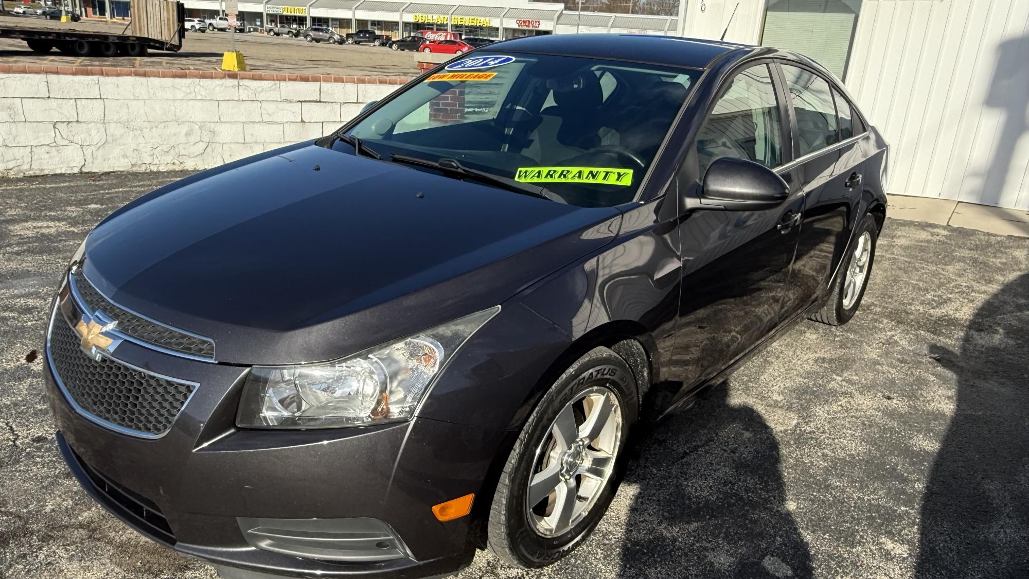 photo of 2014 Chevrolet Cruze 1LT Auto / OUTSIDE FINANCE / WARRANTY, GAP, ROADSIDE ASSISTANCE AVAILABLE