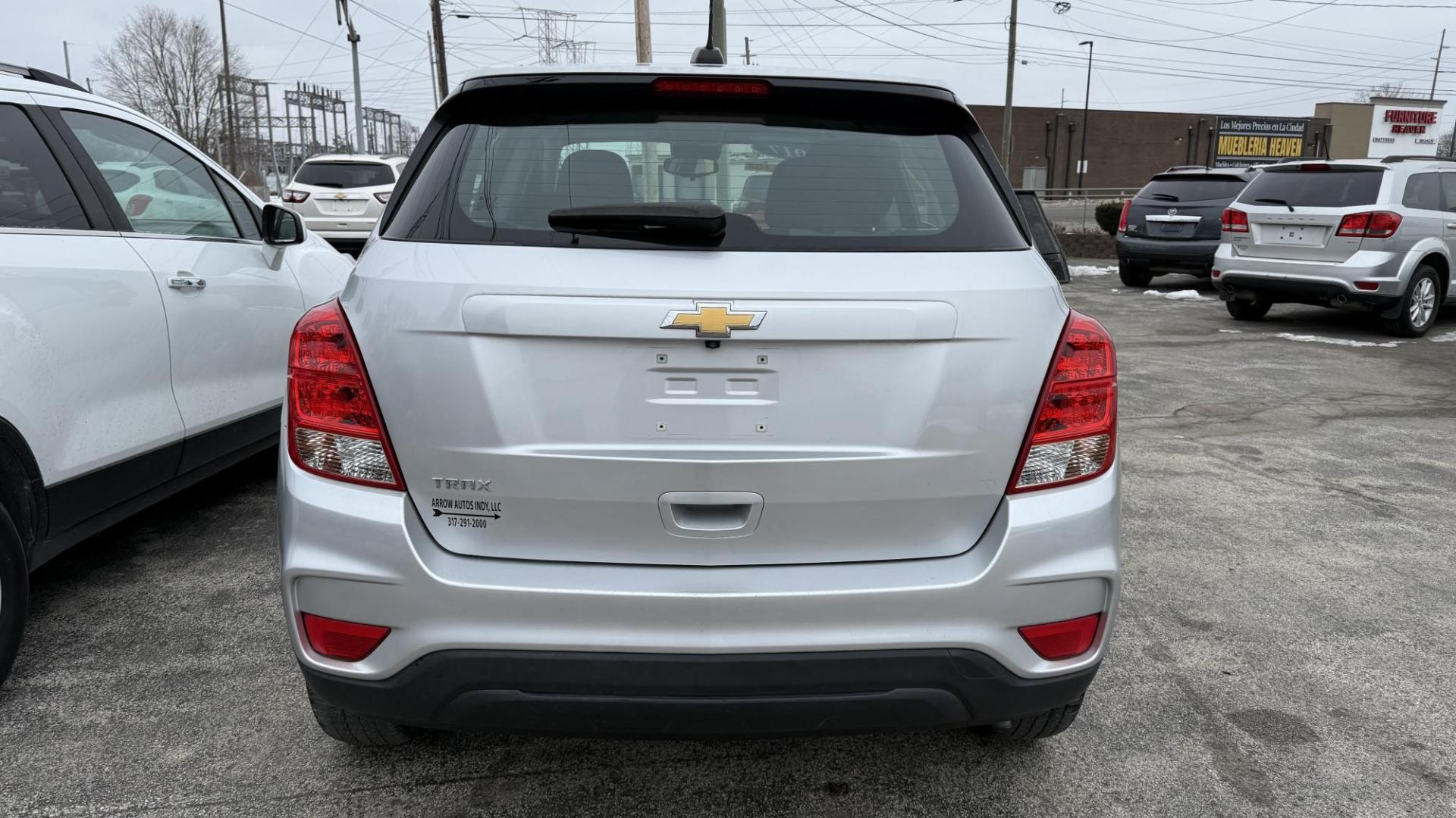 2017 Silver /BLACK Chevrolet Trax LS FWD (KL7CJKSB3HB) with an 1.4L L4 DOHC 16V engine, 6A transmission, located at 2710A Westlane Rd., Indianapolis, IN, 46268, (317) 291-2000, 39.885670, -86.208160 - Photo#5