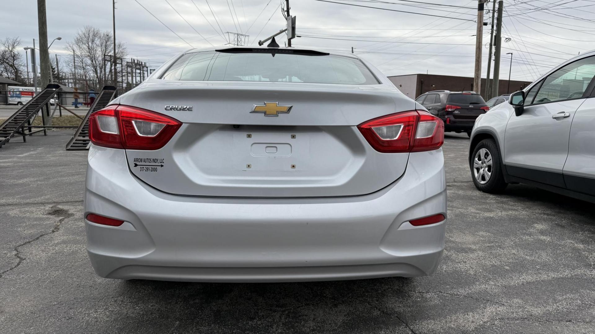 2016 Silver /GRAY Chevrolet Cruze LS Auto (1G1BC5SM2G7) with an 1.4L L4 DOHC 16V TURBO engine, 6A transmission, located at 2710A Westlane Rd., Indianapolis, IN, 46268, (317) 291-2000, 39.885670, -86.208160 - Photo#5